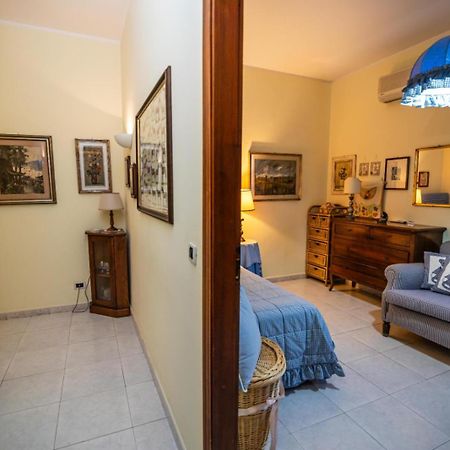 Courrier-House Apartment Ачи Кастело Екстериор снимка