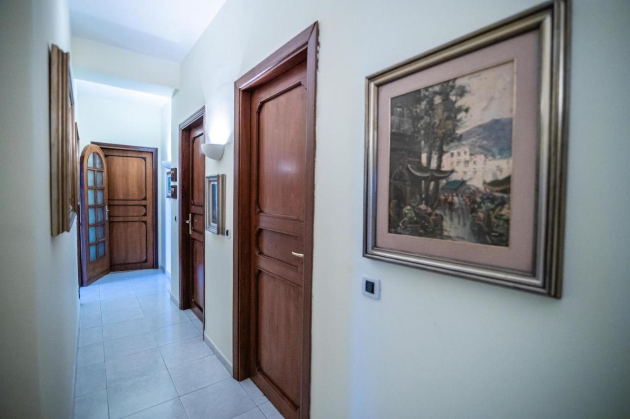 Courrier-House Apartment Ачи Кастело Екстериор снимка