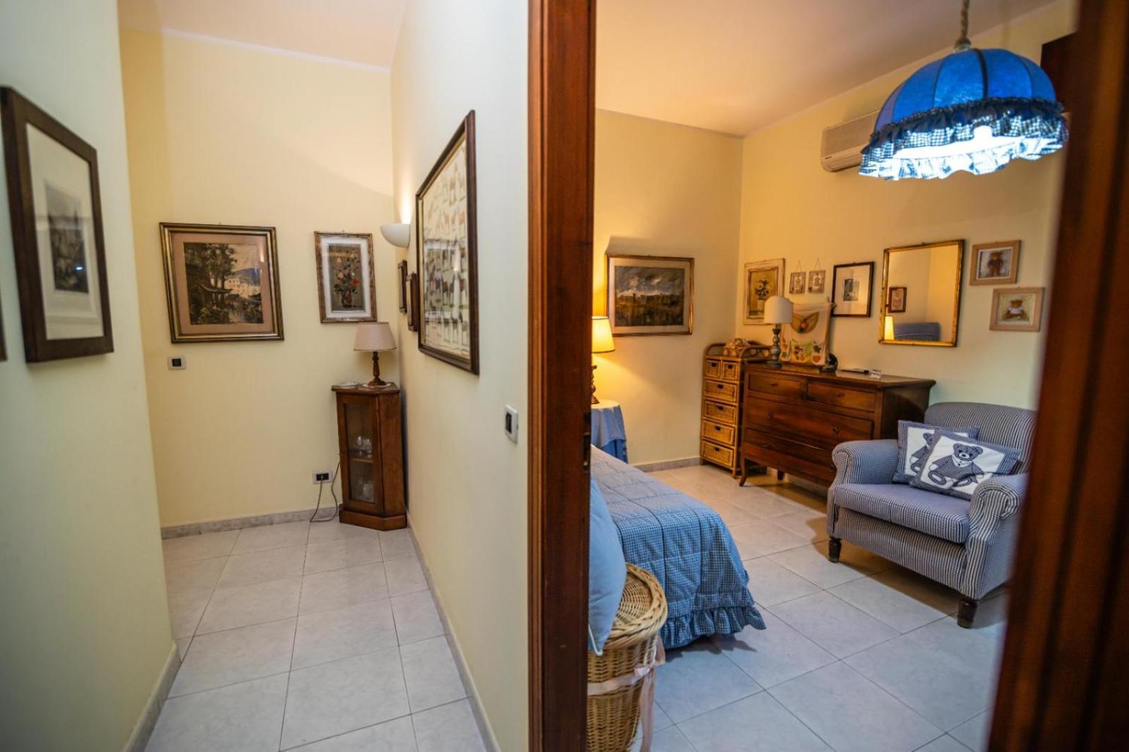 Courrier-House Apartment Ачи Кастело Екстериор снимка